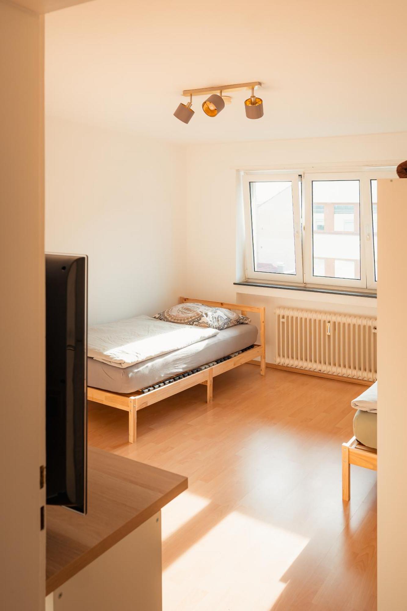 N4 Centrally Located 3-room With Balcony Or Individual Karlsruhe